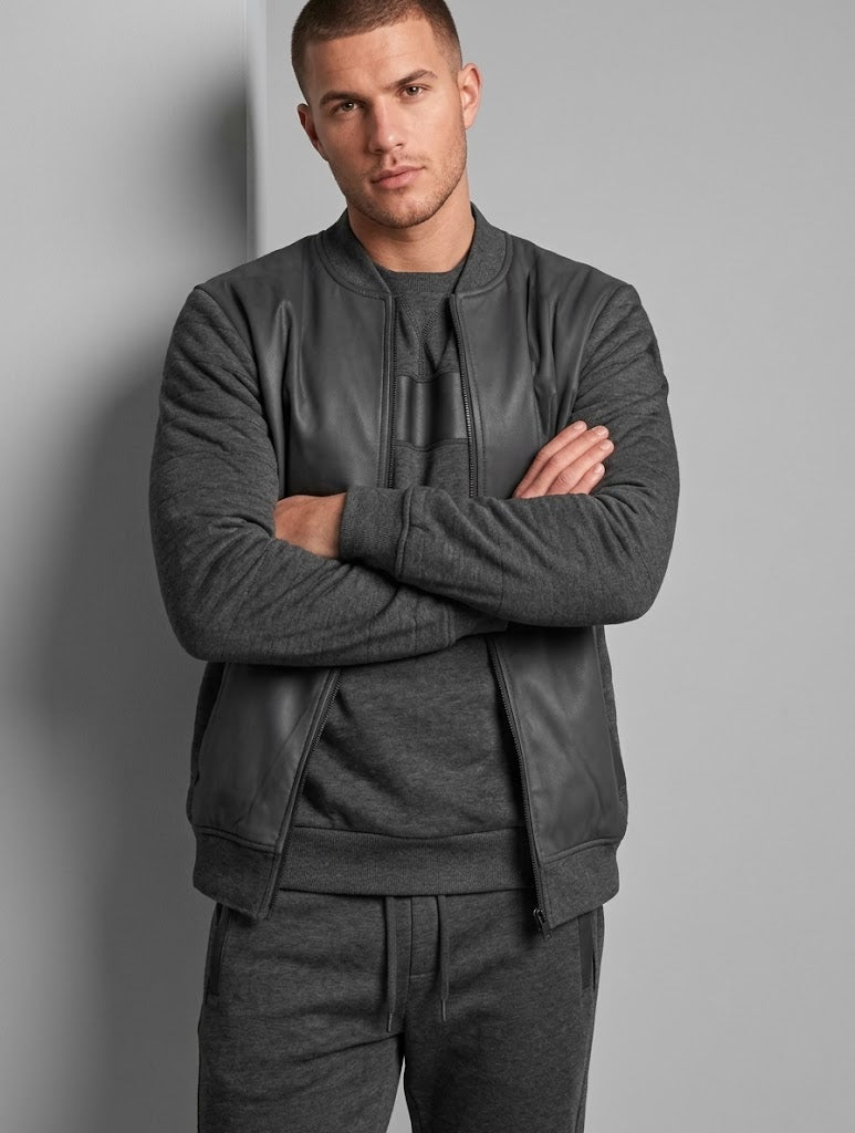TRACK SUIT